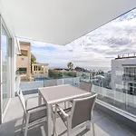 Luxury 2 Bedroom Apartment, Elements On Battery, Seapoint