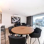Luxury 2 Bedroom Apartment, Elements On Battery, Seapoint