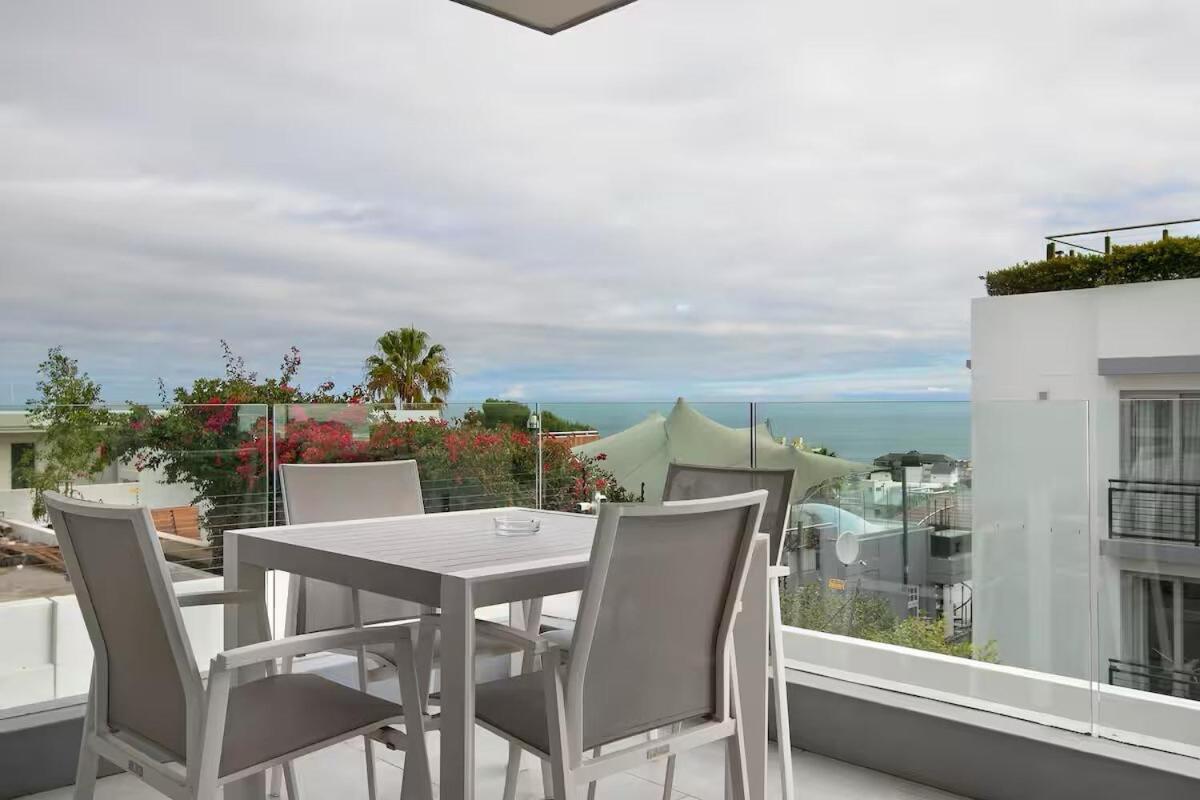 Luxury 2 Bedroom Apartment, Elements On Battery, Seapoint
